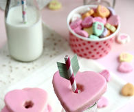 Heart cookie straw