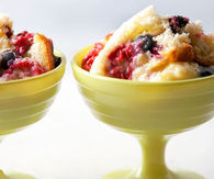 Lemon berry pudding cake