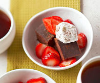 Fudgy brownies with strawberries