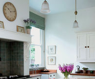 Bright and Cheery Kitchen
