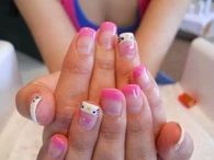 Hello kitty nails