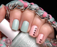 Manicure pink heart nails
