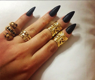 Black stiletto nails