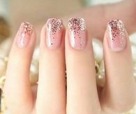 Glitter dipped nail design