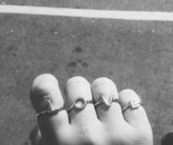 Four finger love ring