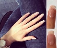 Glitter manicure