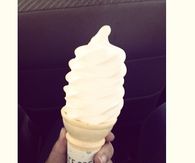 Vanilla ice cream swirl