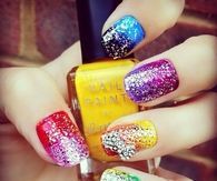Colorful gradient nails