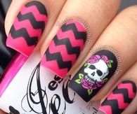 Pink and black zig zag nails
