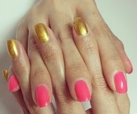 Neon pink and gold nails