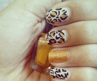 Leopard gold nails