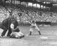Eddie Gaedel stood 3'7"