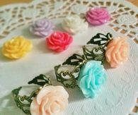 Pretty flower rings