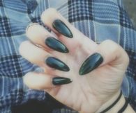 Black stiletto nails