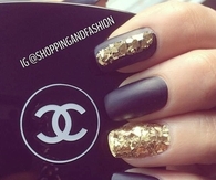 Gold glitter and black matte nails