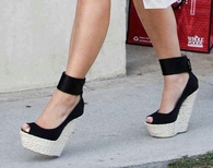 Black Wedges