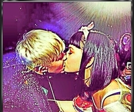 Katy Perry Miley Cyrus Kiss