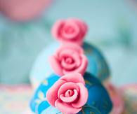 Blue Cupakes with Pink Roses