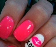 XOXO Pink Nails