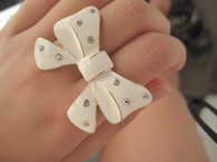 Big bow ring