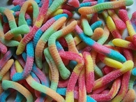 Sour gummy worms