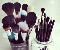 Makeup brush sets