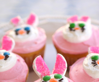 EASTER BUNNY AND FLOWER CUPCAKES