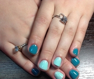Mixed blue nails