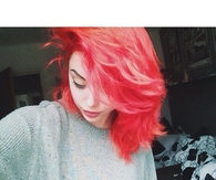 Messy red hair