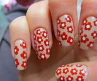 Red flower nail art