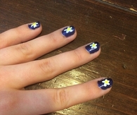 Daisy nails