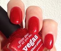 Red summer nails
