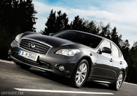 Infiniti M35h