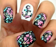 Flowery nails
