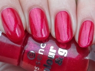 Red sparkle nails