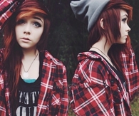 HOW I AM DIEING ME HAIR C: and cutting possibly 