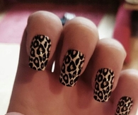 Cheetah nails
