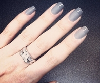 Grey nail swag