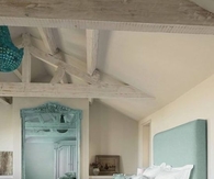 Mint and white decor