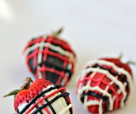 Cookies and cream strawberries