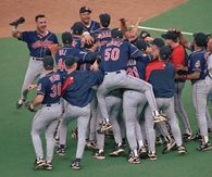 GREAT TEAM VICTORY (CELEBRATION) ON THE FIELD