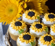 DIY Sunflower  Cupcakes