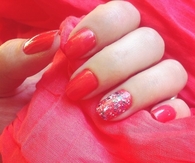 Hot pink glitter nails